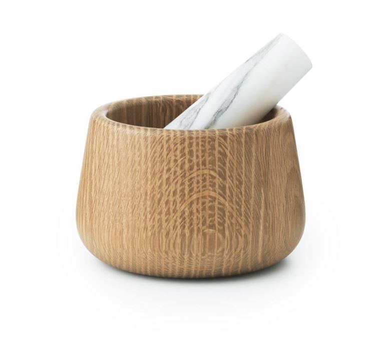 Morter og støder i eg og marmor