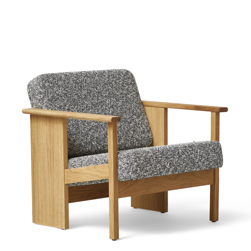 Block Loungestol i egetræ - Form & Refine