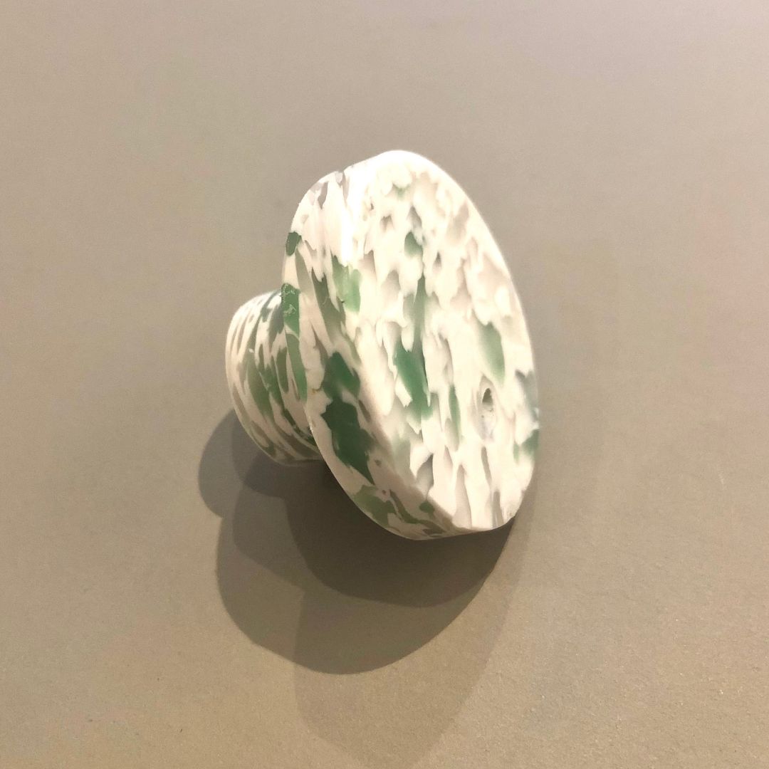 Greb i 100% plast i grøn og hvid