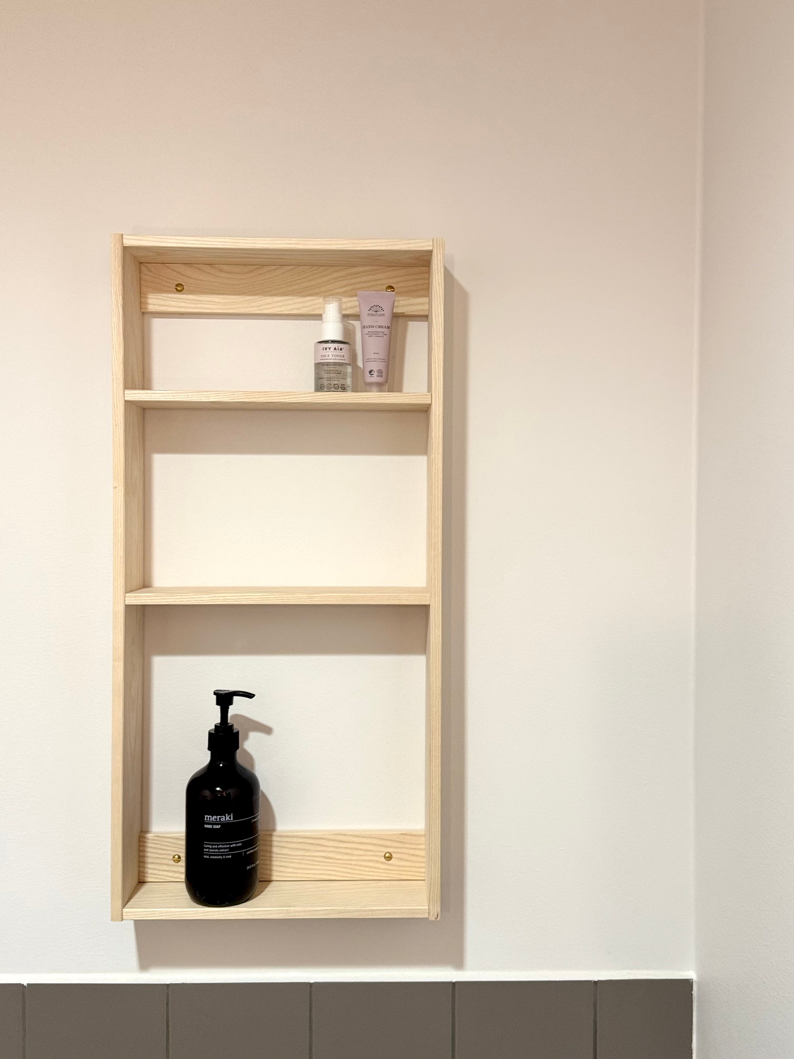 Threesquare reol i ask - We Do Wood (Restparti)