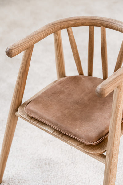 Børnestol i egetræ