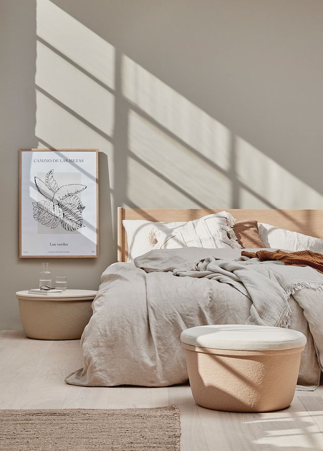 Sengemiljø med puffer fra paperpaste