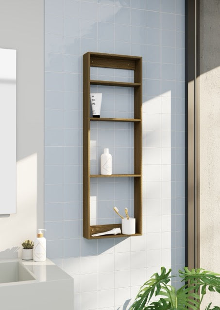 Træreol med 4 hylder på badeværelse