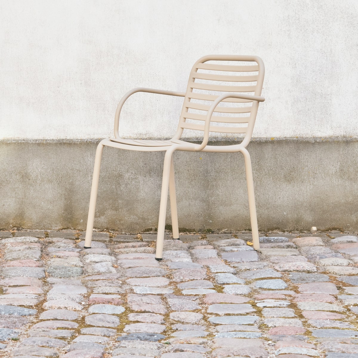 Havestol i beige