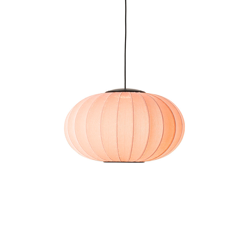 Loftlampe i coral med sort ledning