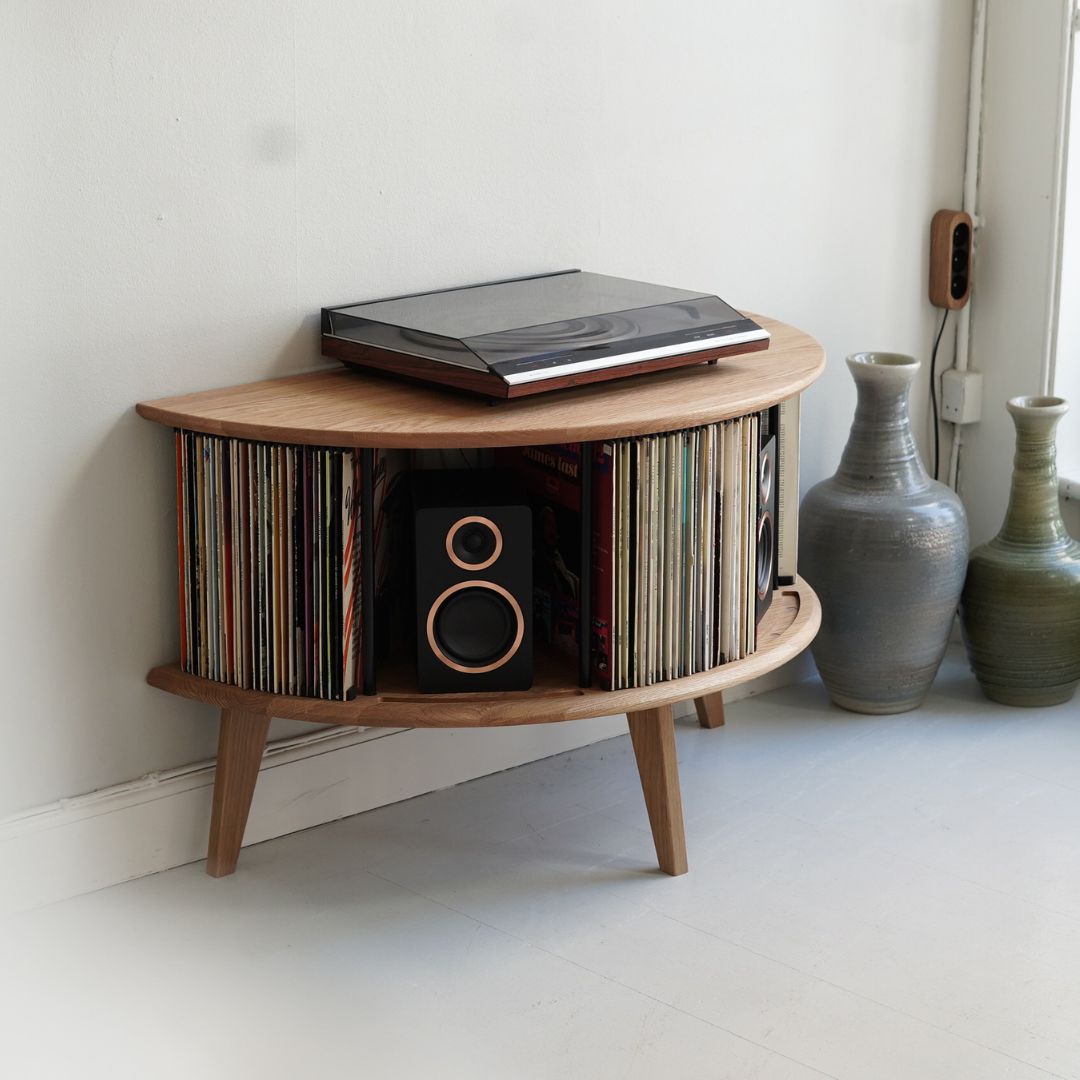 Møbel til plader + pladespiller