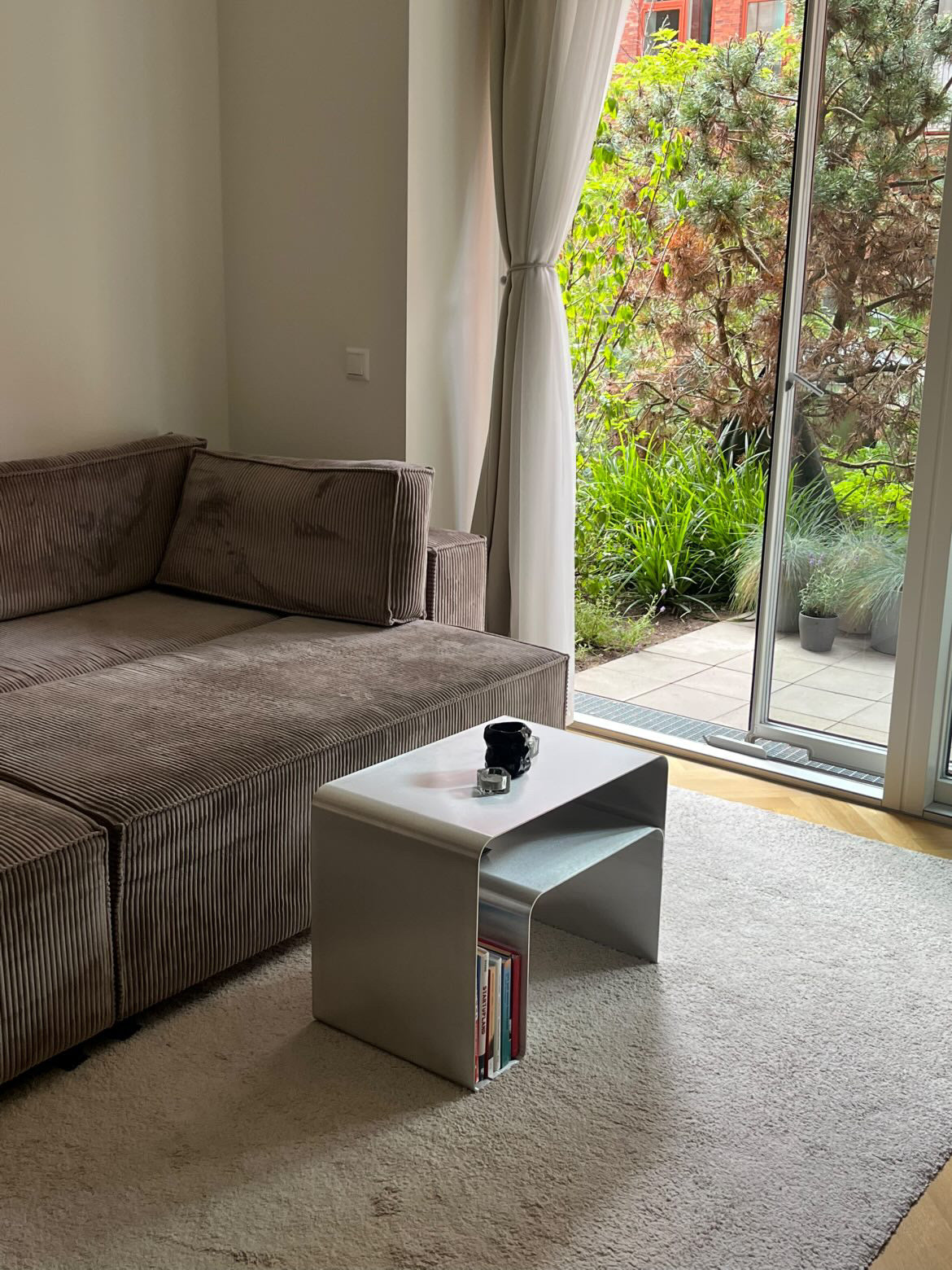 BALU_02 - Couchtisch mit Stauraum 60cm