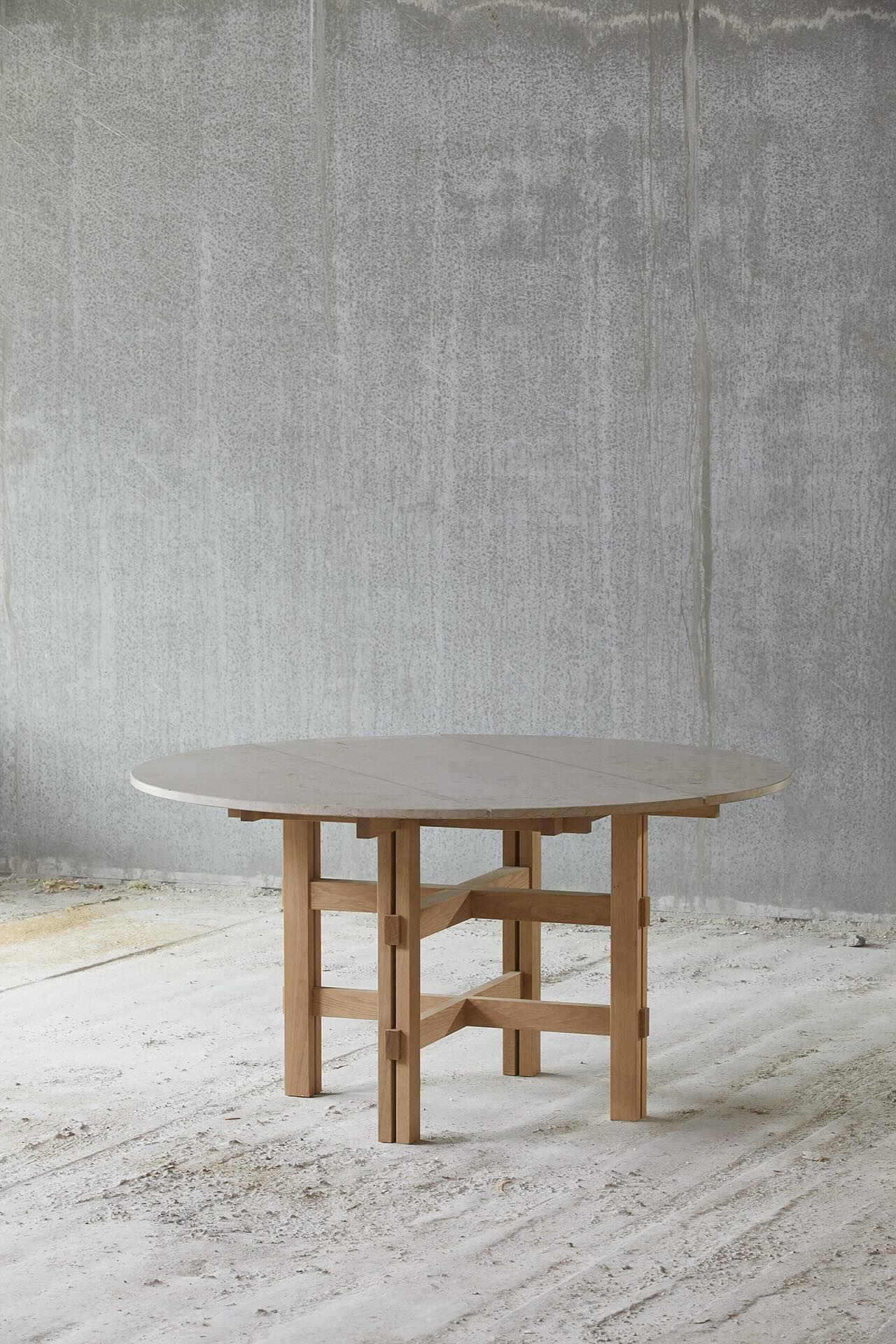 Spisebord med marmorplade