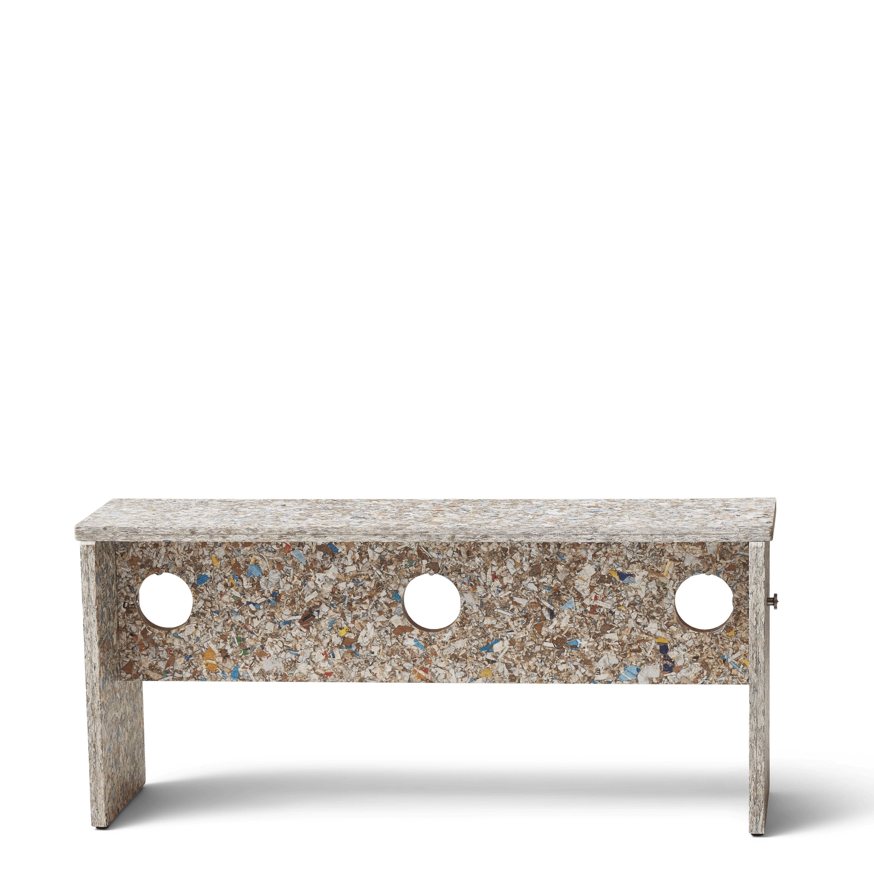 Bænk i genanvendt plast