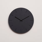 Grå ur med sort viser 