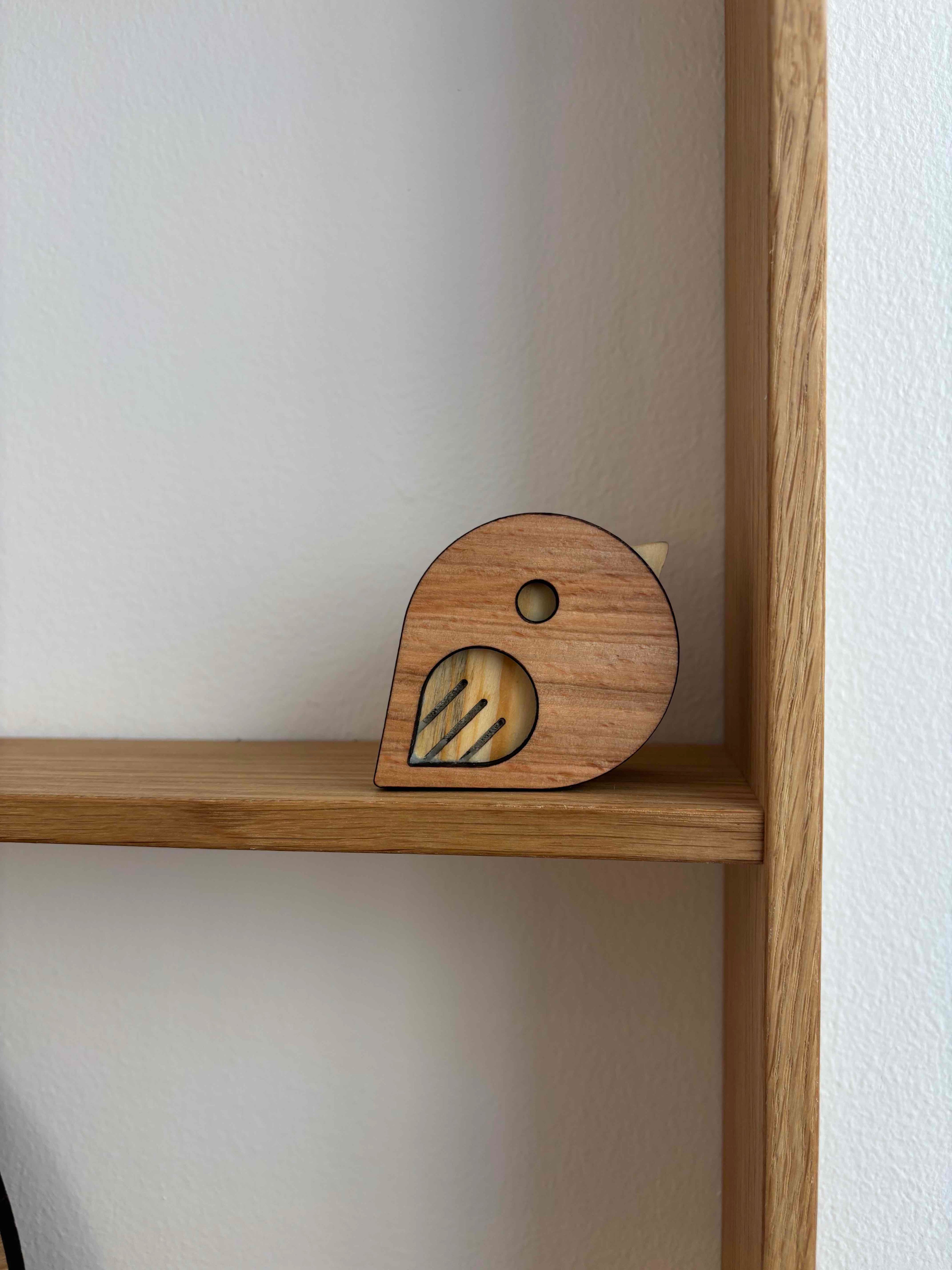 Fugl som figur i træ