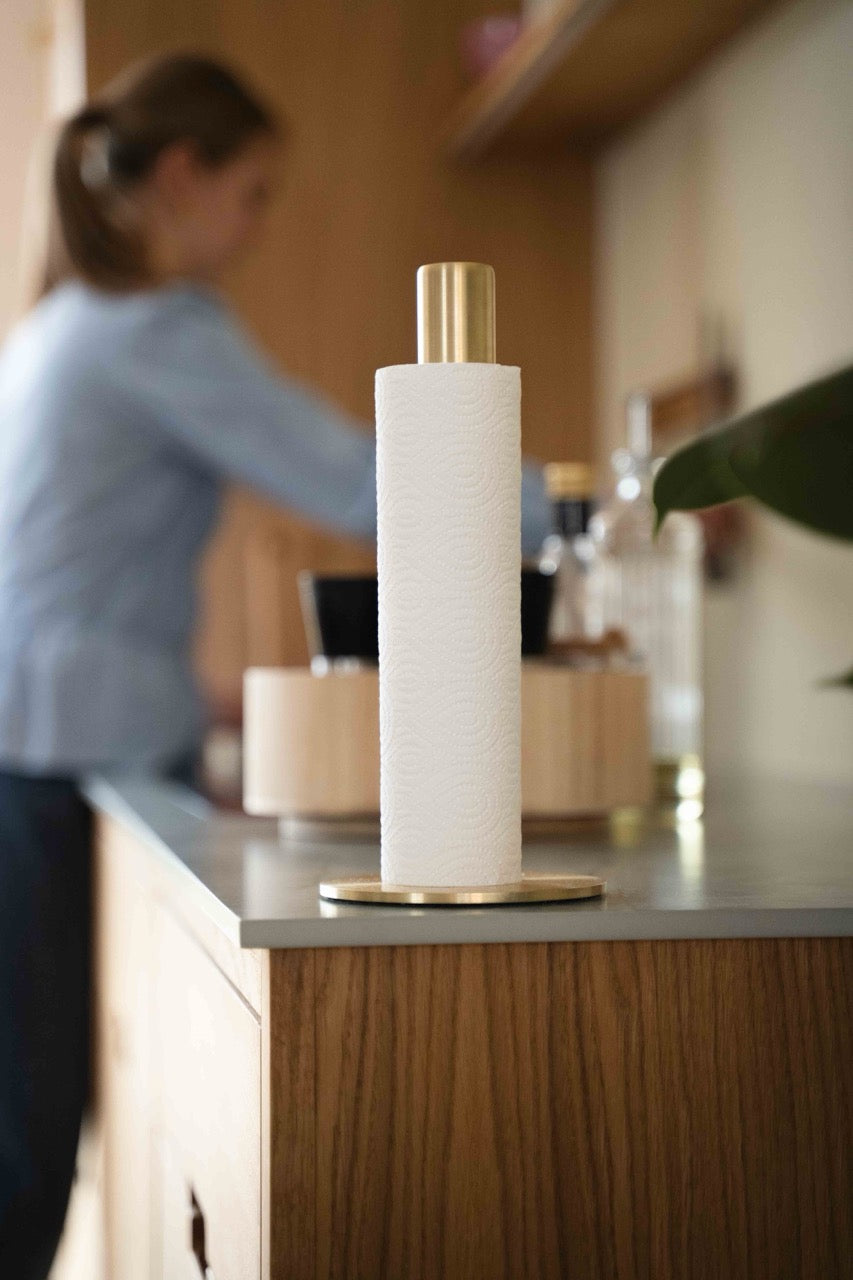 Køkkenrulleholder i messing 