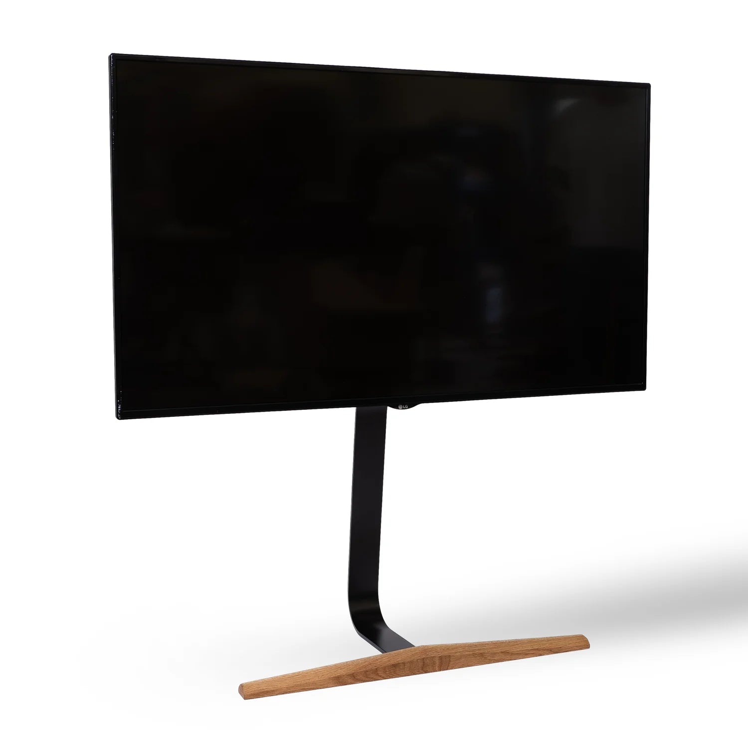 Nomi TV Stander fra Kristian Juul