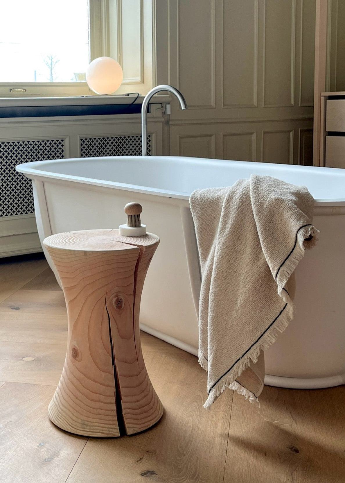 Sidebord med flere funktioner - Nor af Katholm