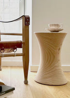 Sidebord til stol fra Katholm-serien