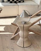 Sidebord fra Noeje med lampe 