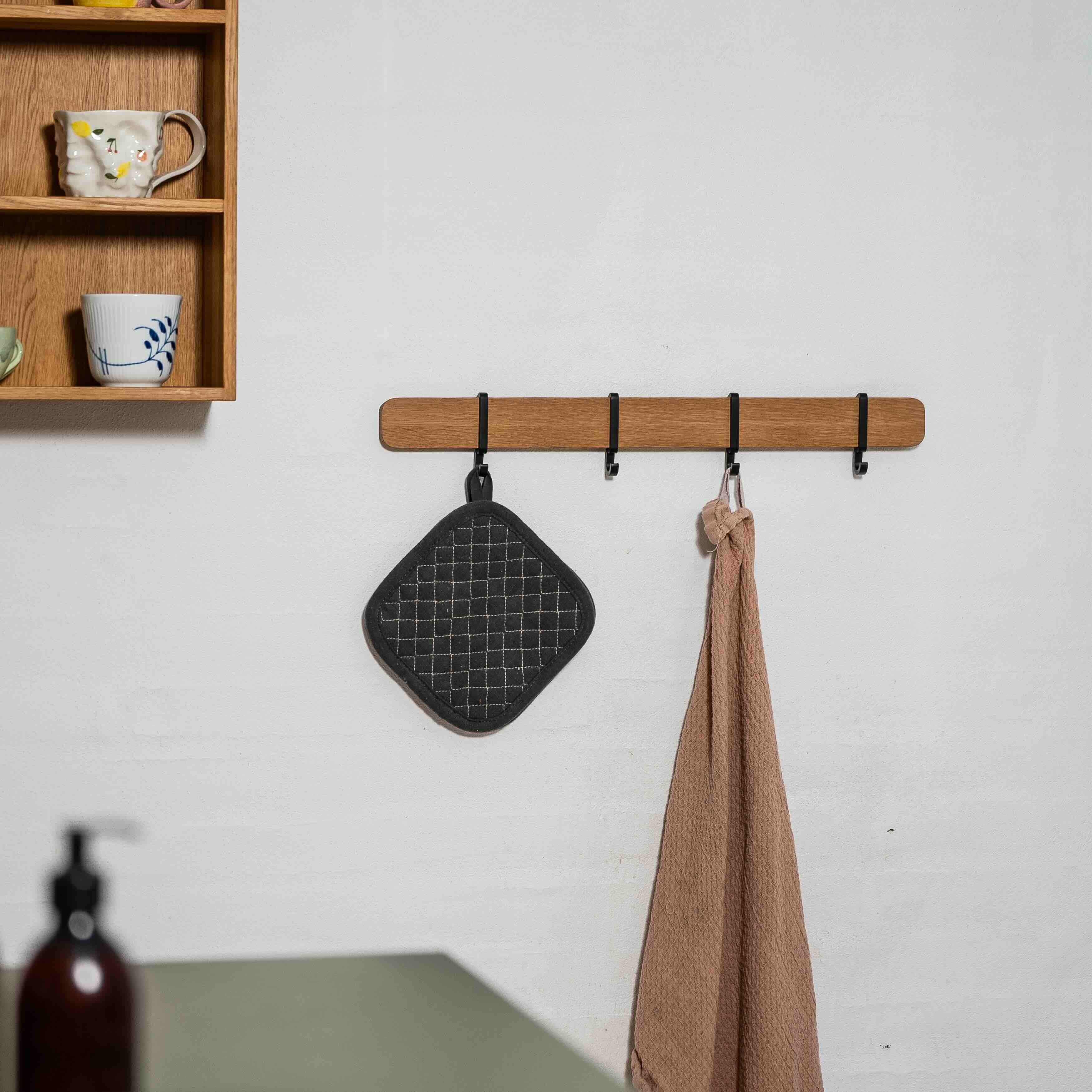 Knagerække i egetræ