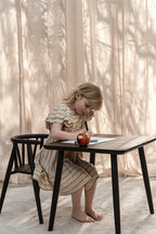 Børnemøbler i sort bejset egetræ