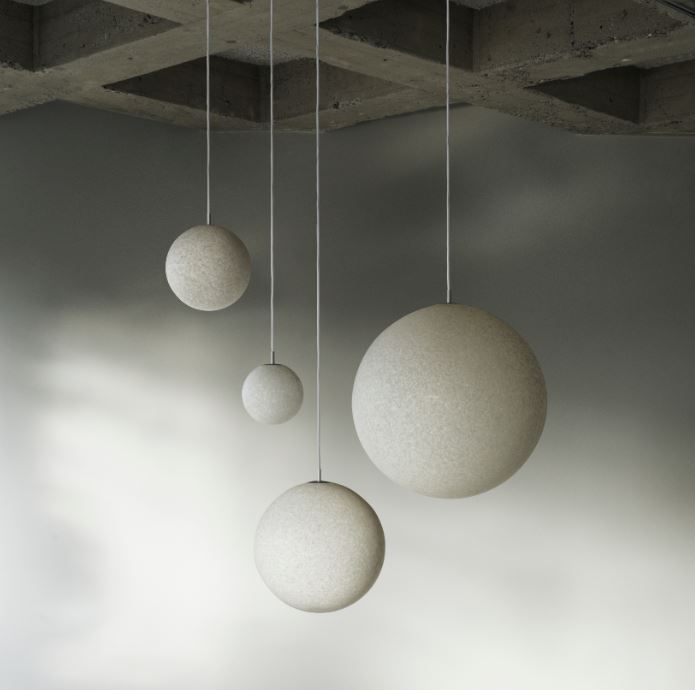4 loftlamper i forskellige størrelser fra Normann Copenhagen