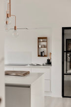 Lille reol med 3 hylder i køkken