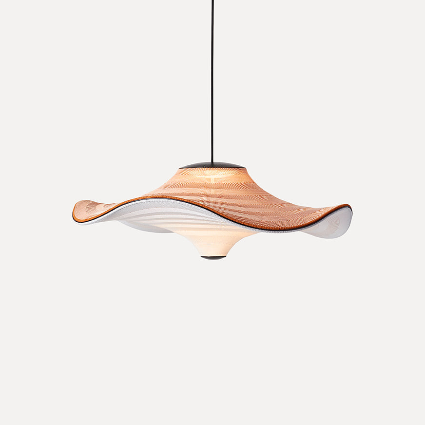 Loftlampe i hvid og orange med lys i