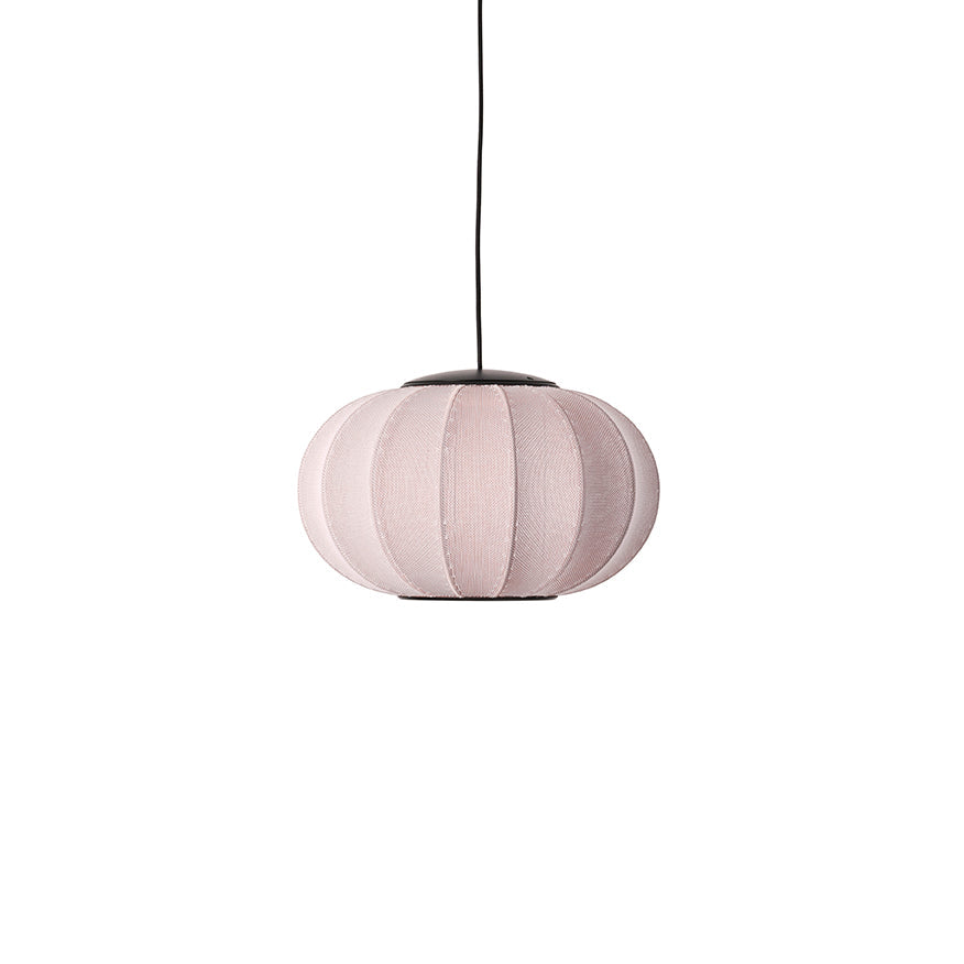 Loftlampe i babypink med sort ledning