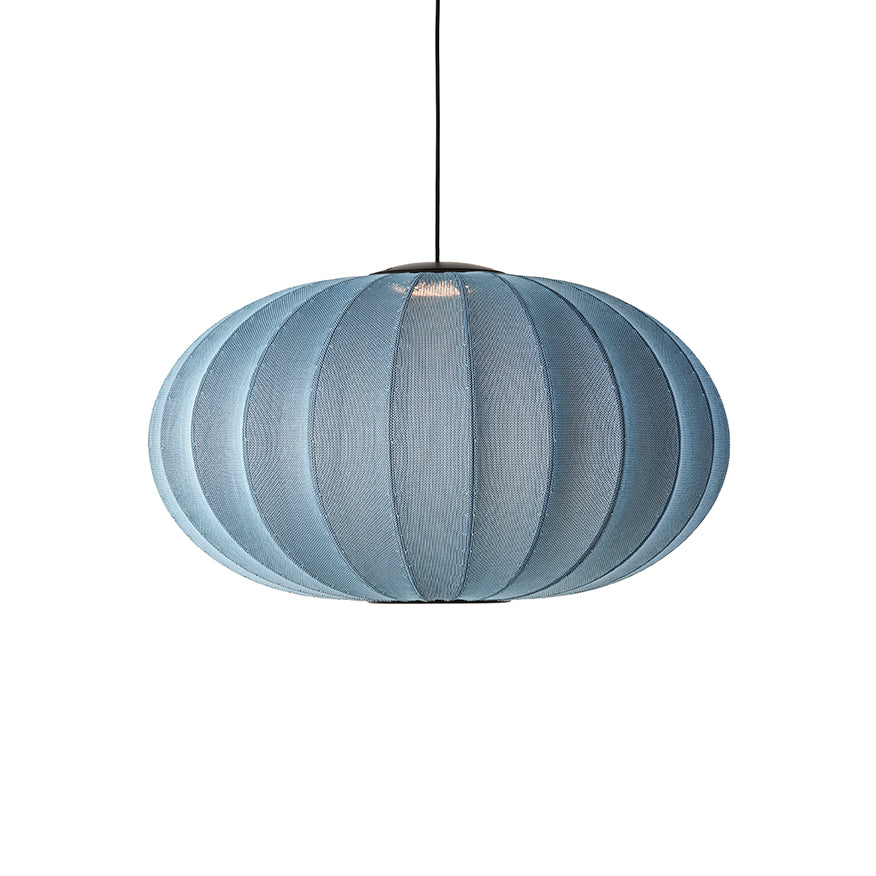 Loftlampe i blå med lys i 