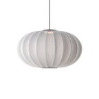 Loftlampe i sølv med sort ledning