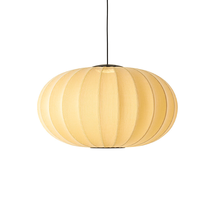 Loftlampe i gul stof med lys i 