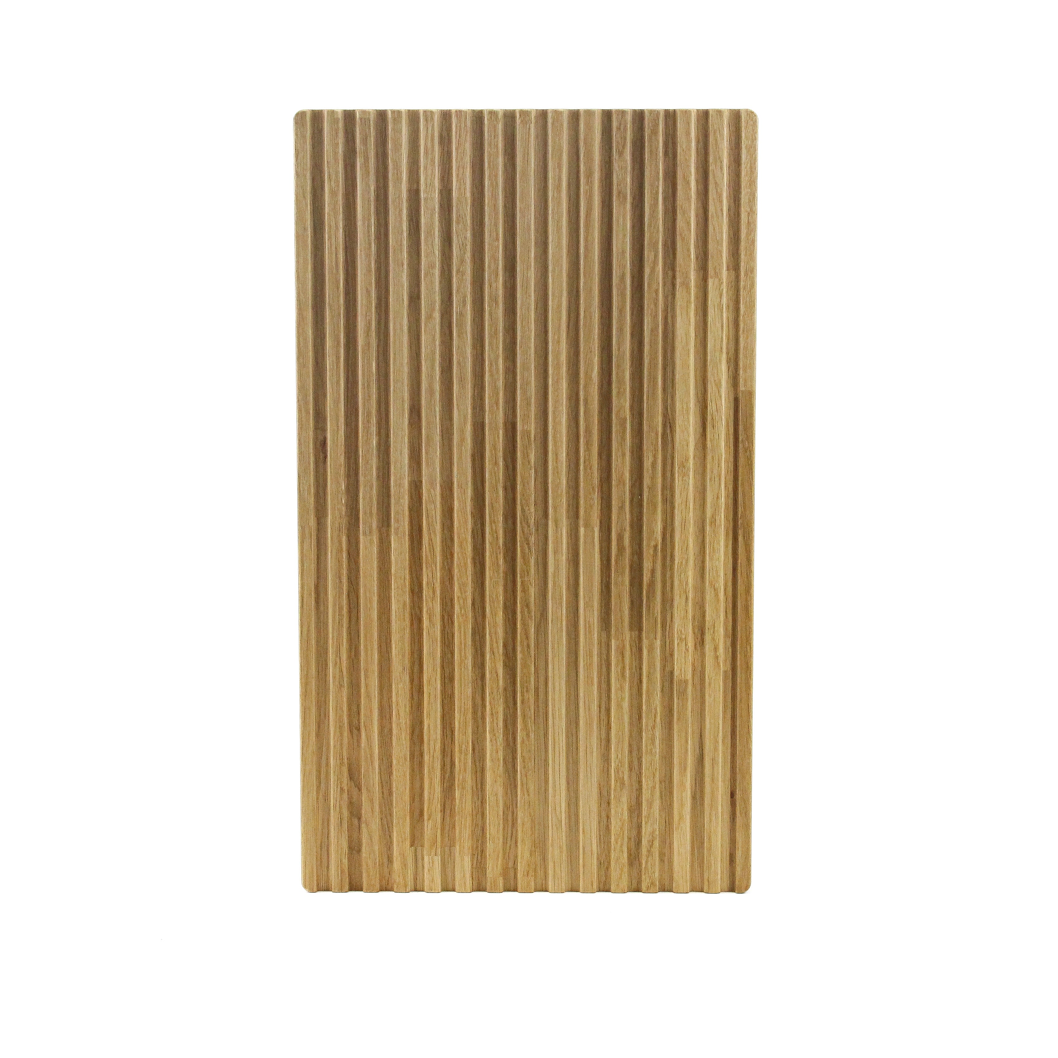 Lang brødskærebræt med riller