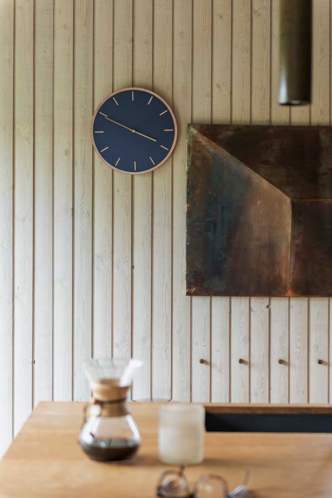 Smokey Blue Oak wall clock Ø28/Ø38 - Hemverk